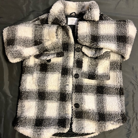 Black and White Overcoat - Picture 2 of 3